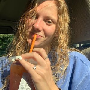 Meet your Posher, Allyson